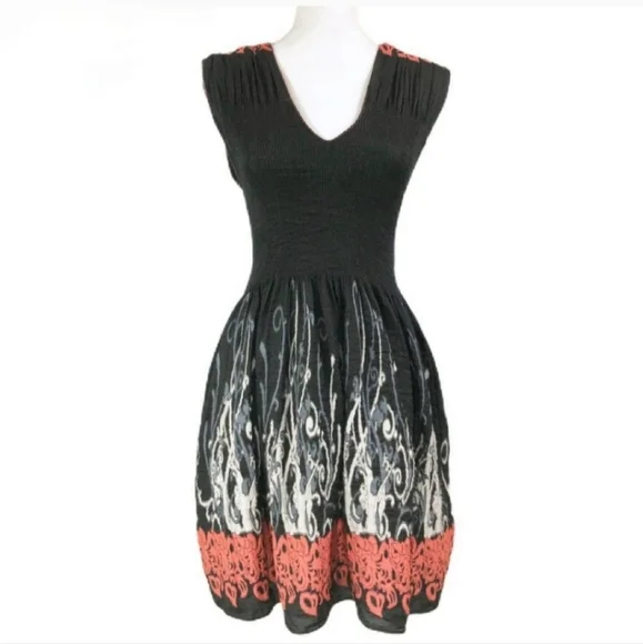 NWOT Black Max Edition Printed Shirred Stretch Dress Sz Small - Picture 3 of 13